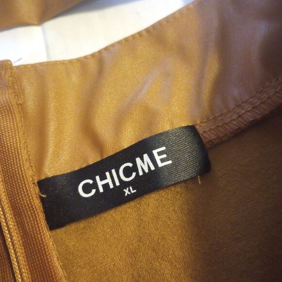 Chicme faux leather camel color pants with belt and zipper closure - Picture 9 of 11